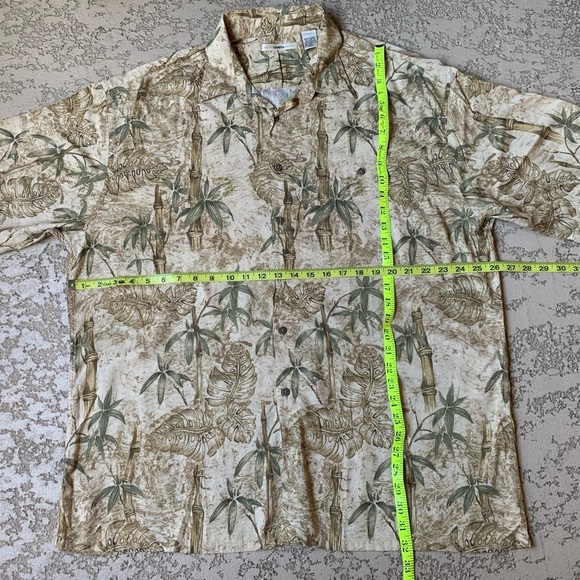 Hawaiian Shirt - Picture 4 of 5